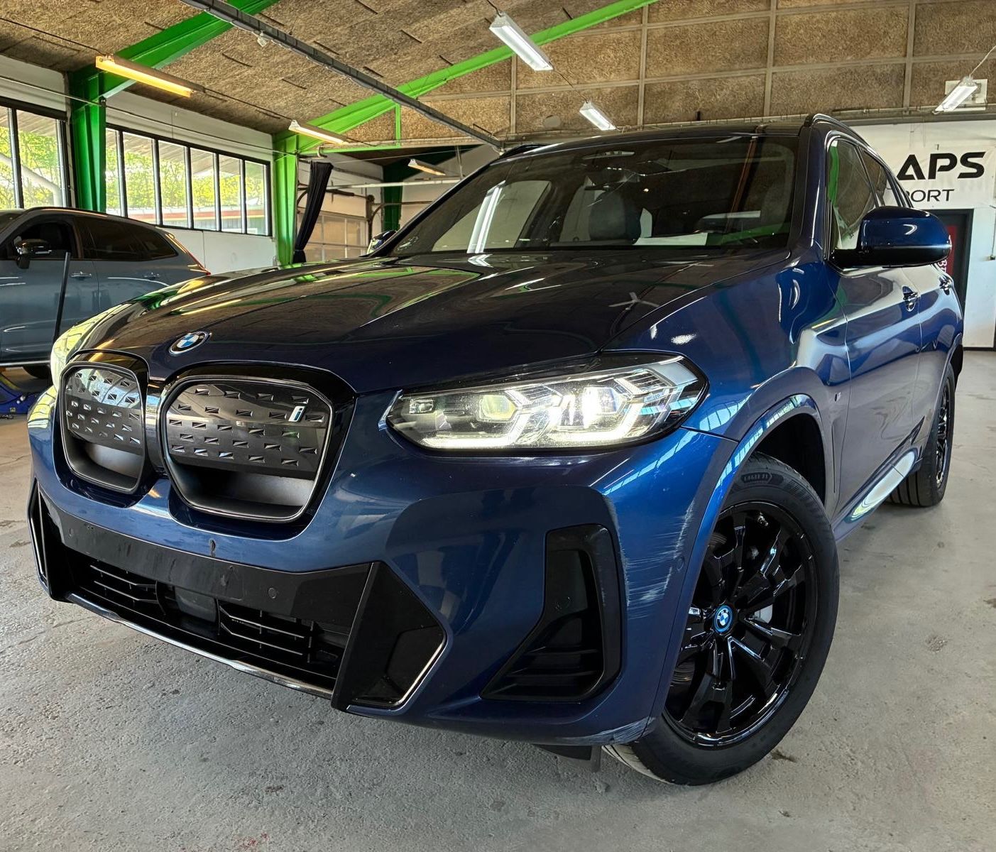 BMW iX3 Inspiring M sport SOH 95,9%