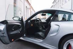Fahrzeugabbildung Porsche 996 Turbo Coupé  *Schalter / Schalensitze*