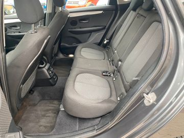 BMW 218 - 12