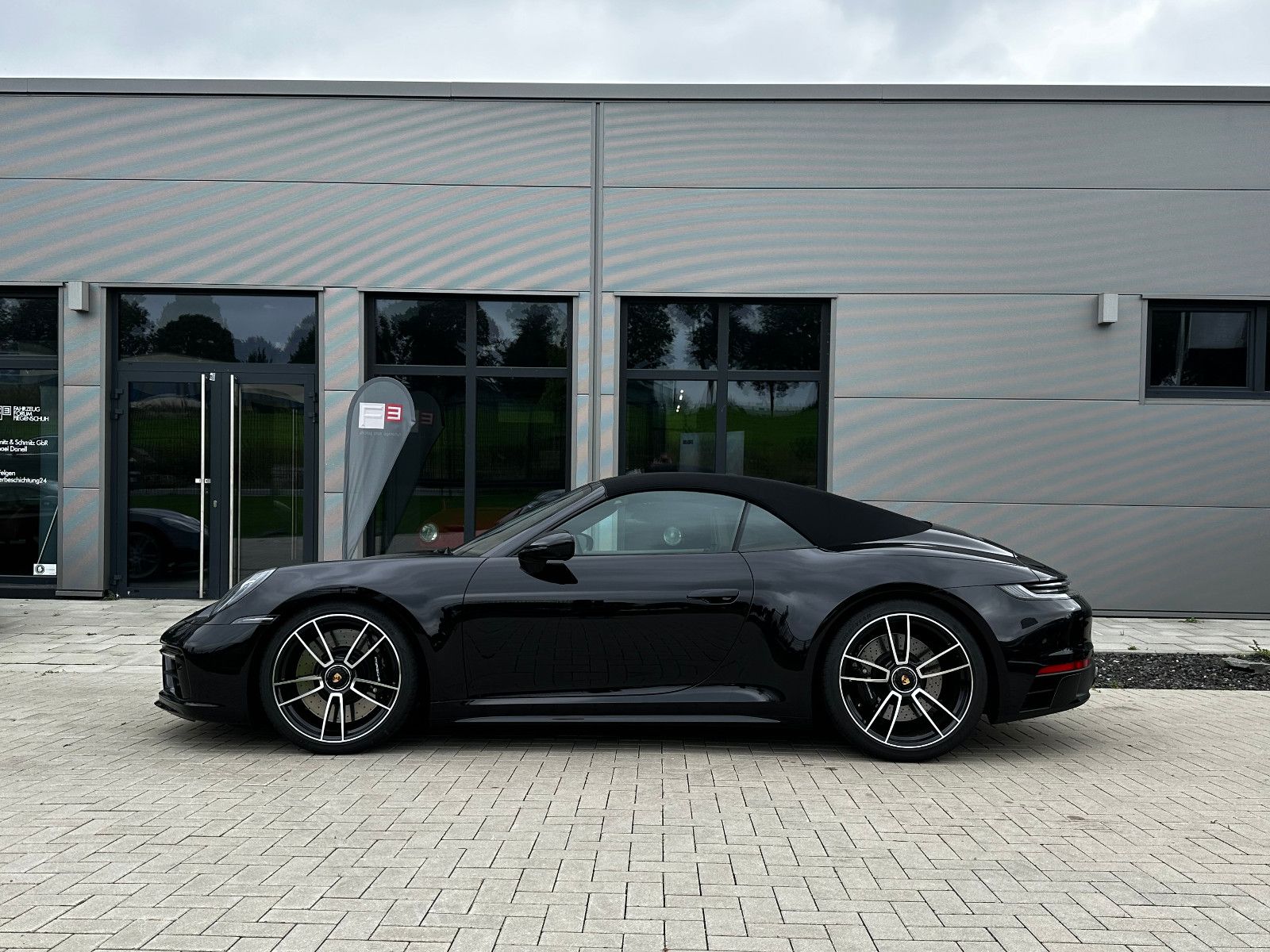 Fahrzeugabbildung Porsche 911/992 4 GTS Cabrio-Lift-LED-18-Wege-360 Kam.