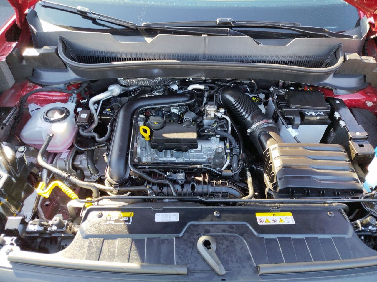 Fahrzeugabbildung Volkswagen T-Cross Life 1.0 TSI 85 kw