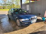 BMW E46 318I - BMW 318 aus 2000: 318i E46