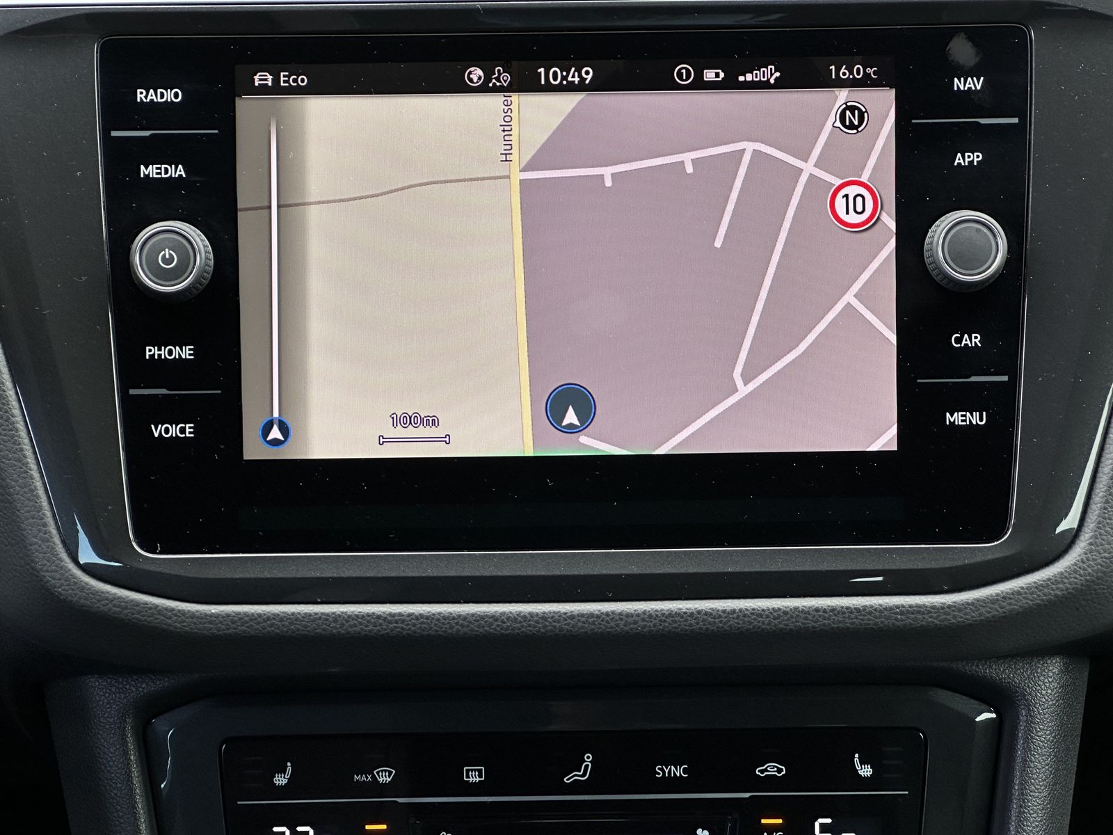 Fahrzeugabbildung Volkswagen Tiguan 1.4 TSI eHybrid R-Line NAV+MATRIX+360°+PP