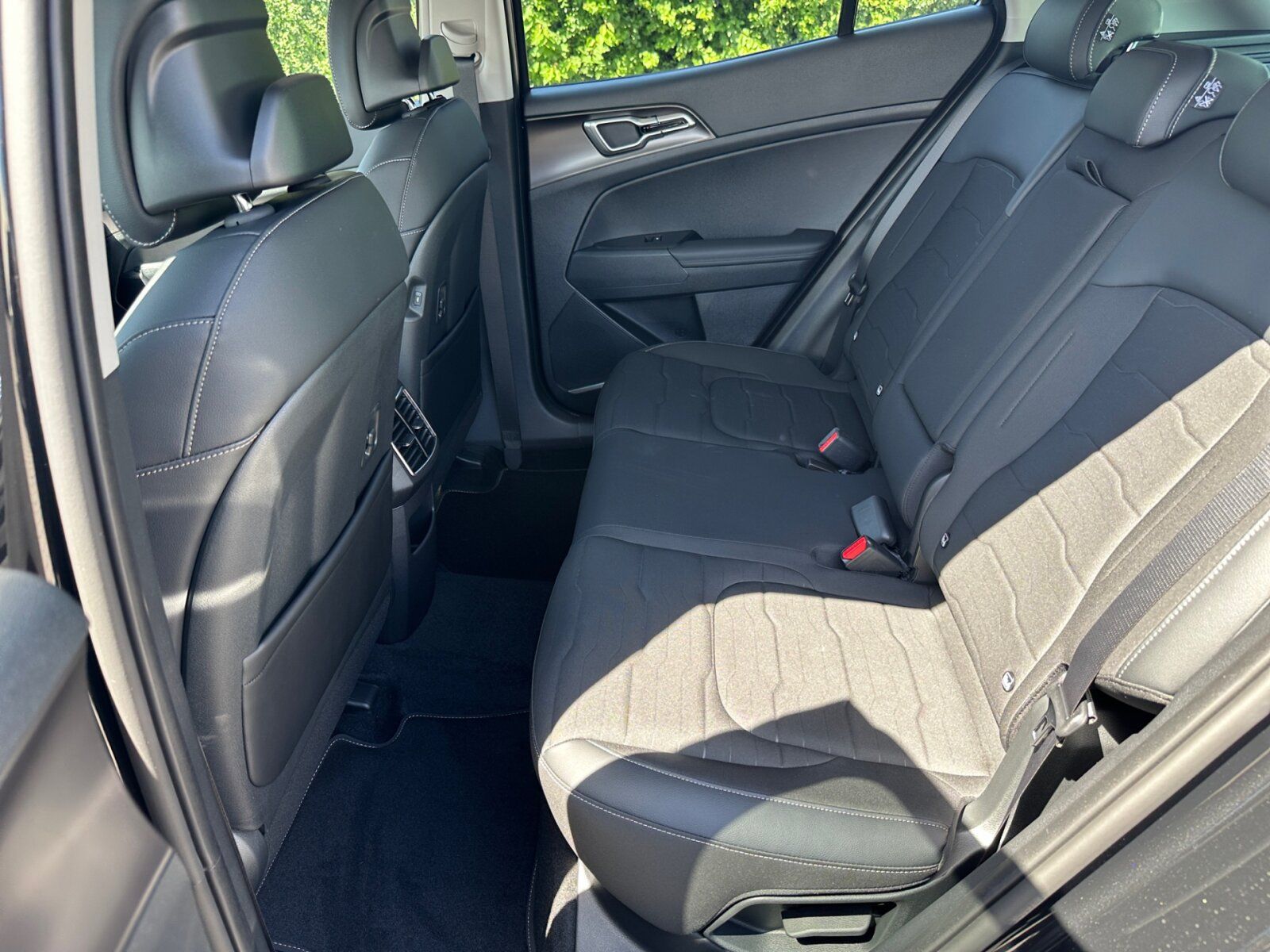 Fahrzeugabbildung Kia Sportage 1.6 T-GDI Spirit LED KEYLESS GO NAVI