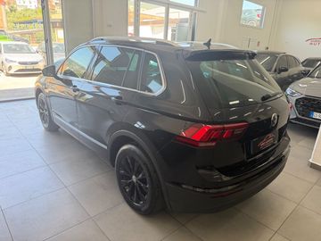 Volkswagen Tiguan - 5