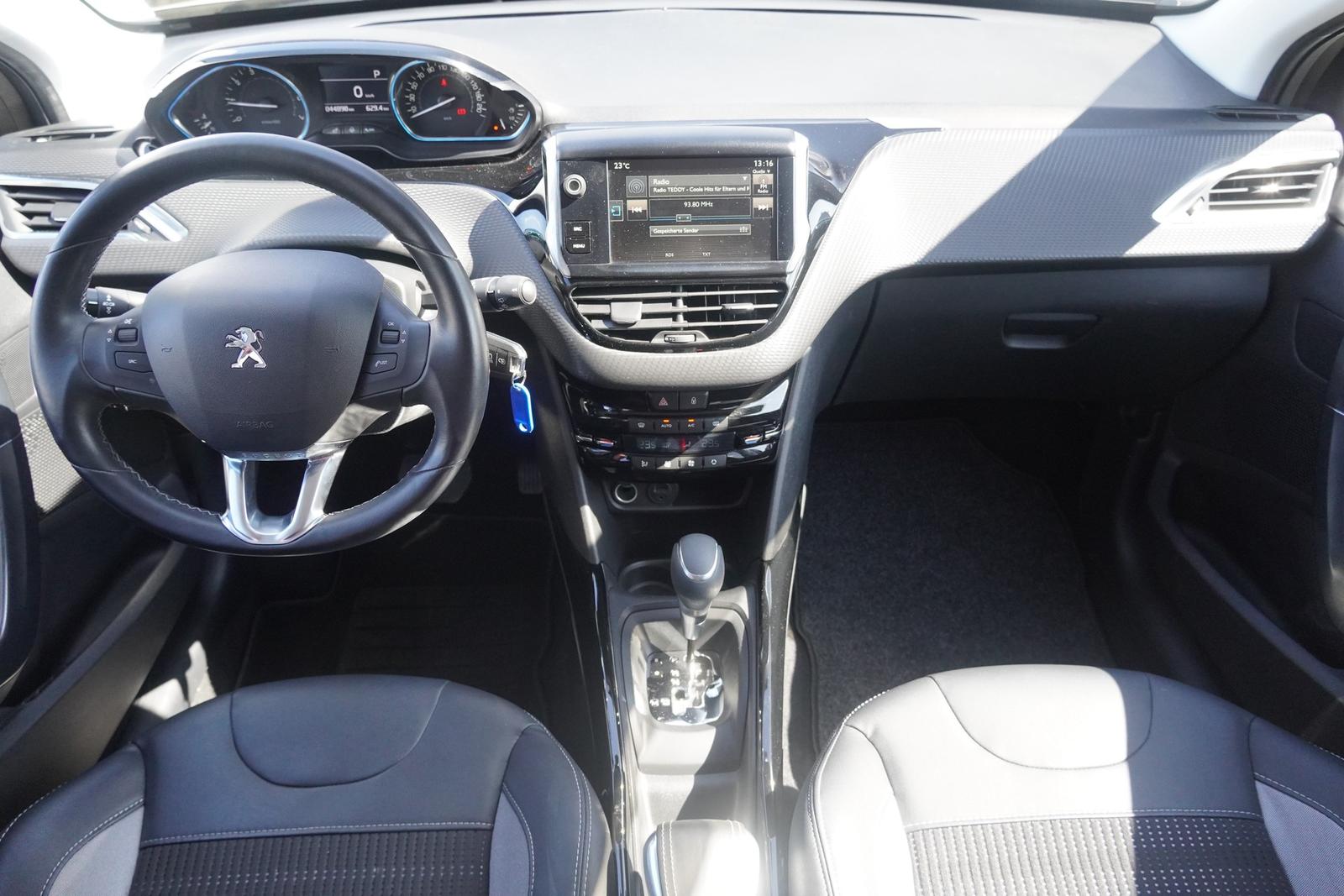 Peugeot 2008 1.2 PureTech Allure Aut. Kamera Tempomat