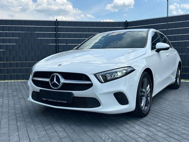 MERCEDES-BENZ A 220 Urban*7G*WIDESCREEN*MBUX*PDC*SHZ*LED*