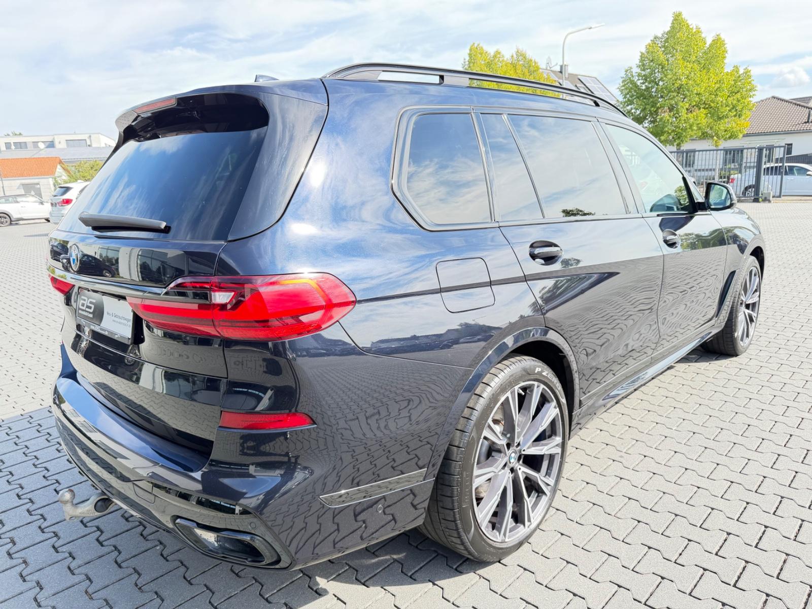 BMW X7*M50xd*M-SPORTPAKET*3xTV*6xSITZER*ACC*HUD*360