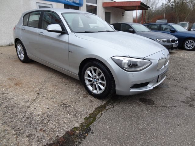Fahrzeugabbildung BMW 116 i/Automatik/1.Hd/Kamera/Navi/Xenon/AHK/