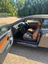 Volkswagen Golf 1.6 TDI BlueMotion Technology Cabriolet... - Volkswagen Golf aus 2011: Bluemotion