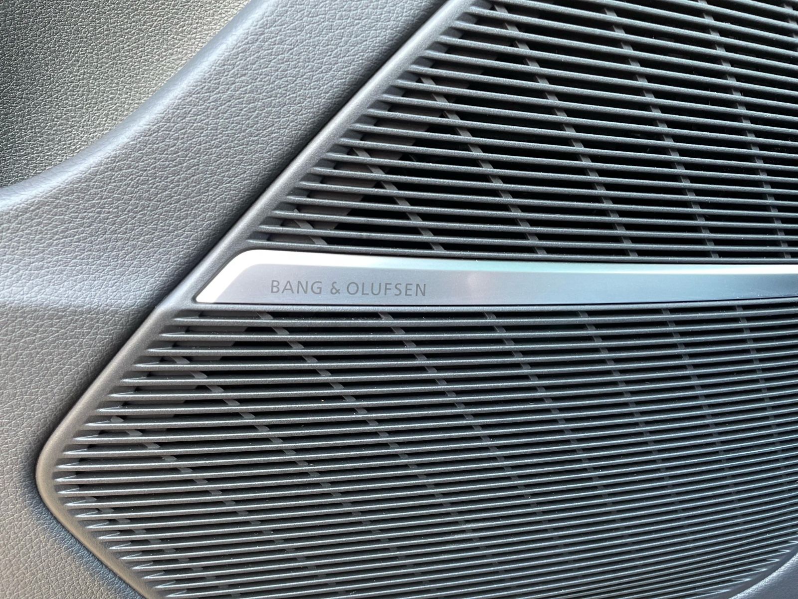 Fahrzeugabbildung Audi RSQ8 Performance Facelift |Keramik|305|Designpak