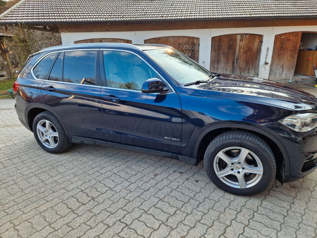 Image of BMW X5