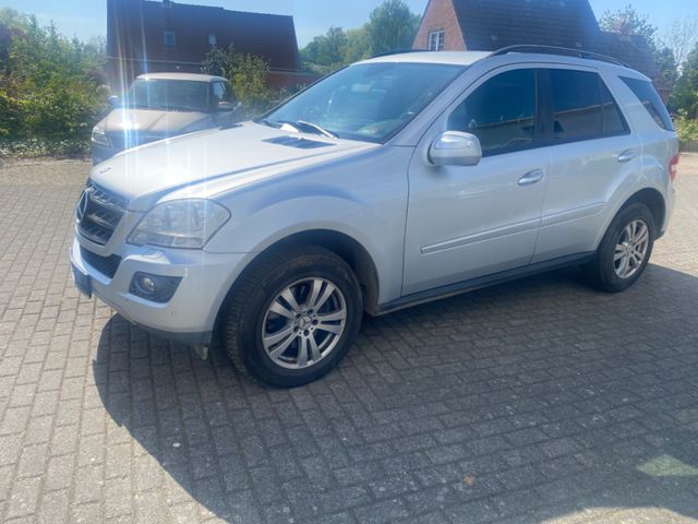 Mercedes-Benz ML 350 CDI 4Matic AHK Navi Leder