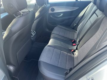 Mercedes E 200 - 10