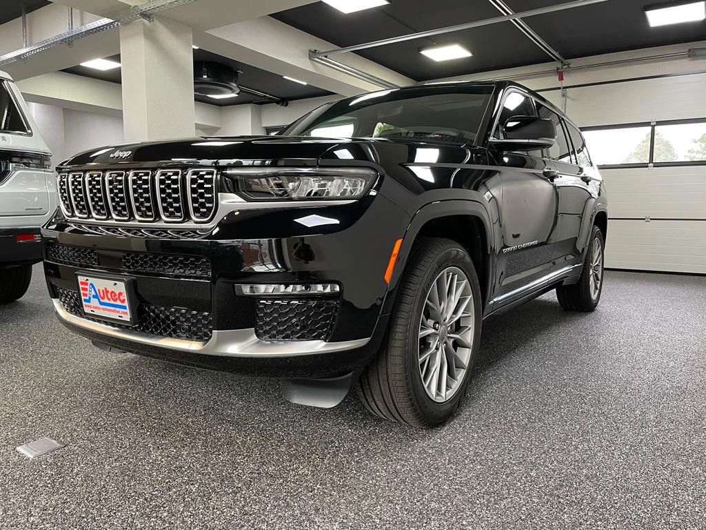 Fahrzeugabbildung Jeep JEEP GRAND CHEROKEE -L- SUMMIT  5.7L-V8
