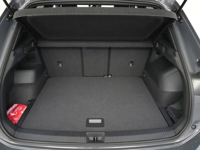 Tiguan R-LINE TDI DSG 4MOTION+AHK+RÜCKFAHRKAMERA