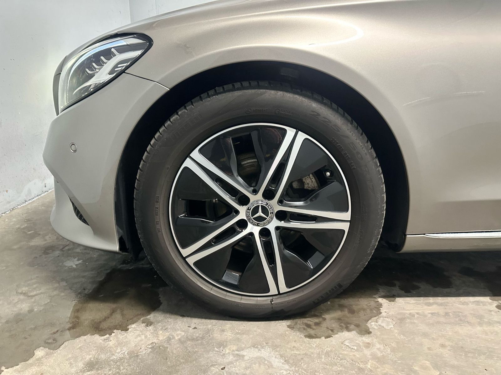 Fahrzeugabbildung Mercedes-Benz C 220 d Autom. AVANTGARDE*PANORAMA*DISTRO*SH*