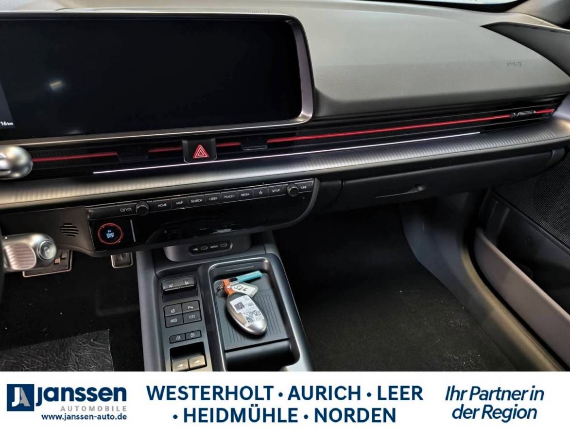 Fahrzeugabbildung Hyundai IONIQ 6 Elektro 84 kWh N Lin/Automatik/Rückfahrk