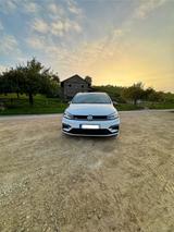 Volkswagen Touran 1.5 TSI DSG Highline R line AHK - VW Touran von privat