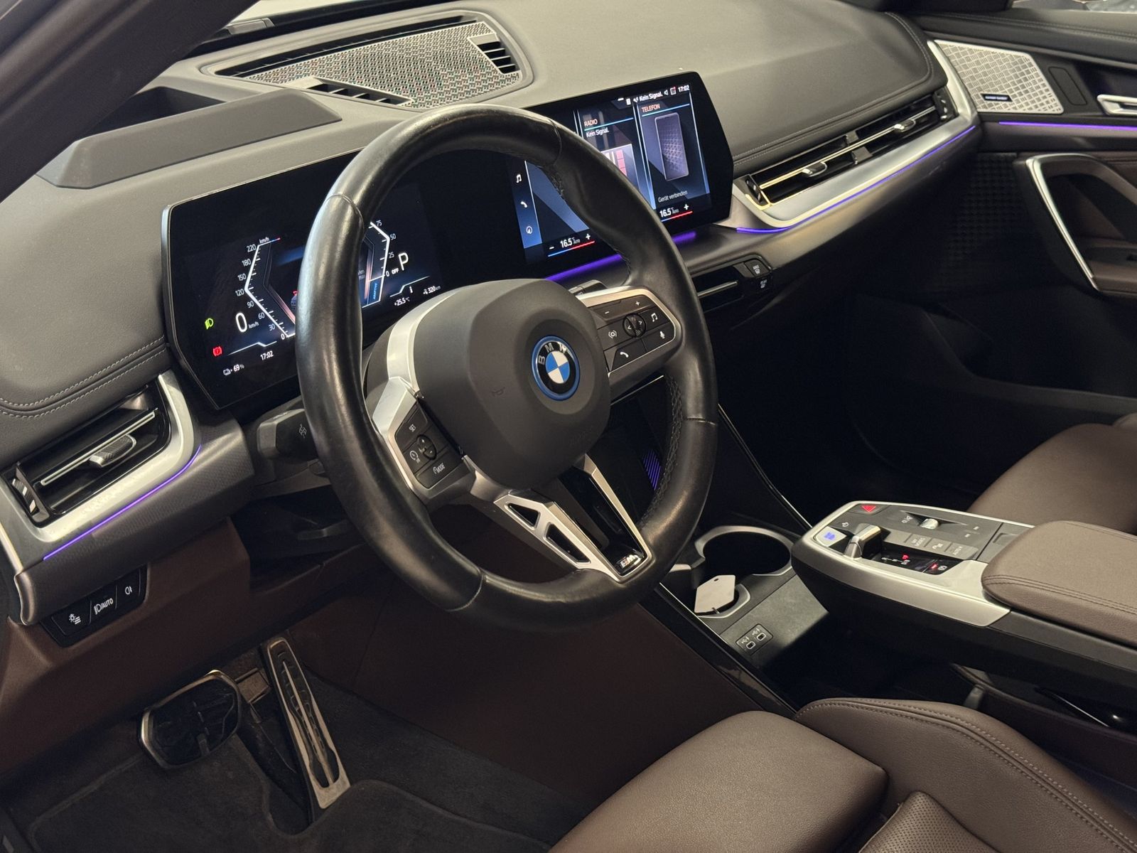 BMW iX1 30 xDrive M-Paket HUD Leder LED ACC Memory foto 10
