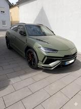 Lamborghini URUS S  666 PS · AKRAPOVIC · EZ 03/2023 · - Lamborghini Gebrauchtwagen in Frankfurt