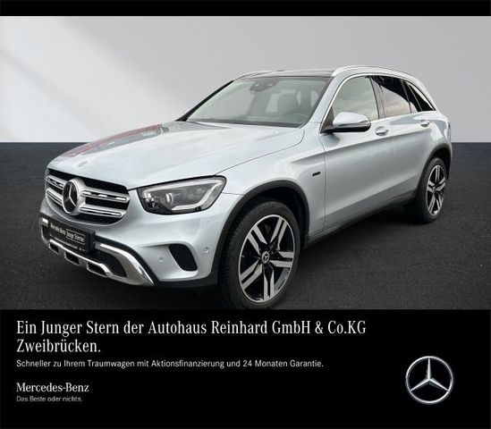 Mercedes-Benz GLC 300 de 4M Distr.+MultiBeam+Pano+Sound+Ambi++