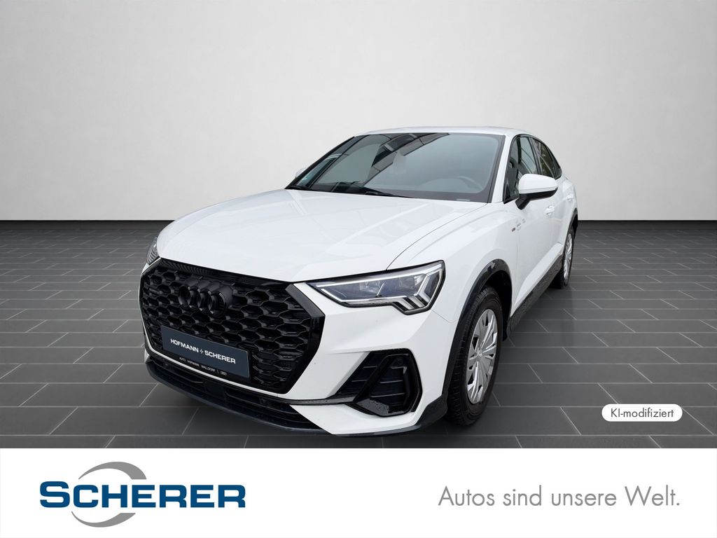 Image of Audi Q3