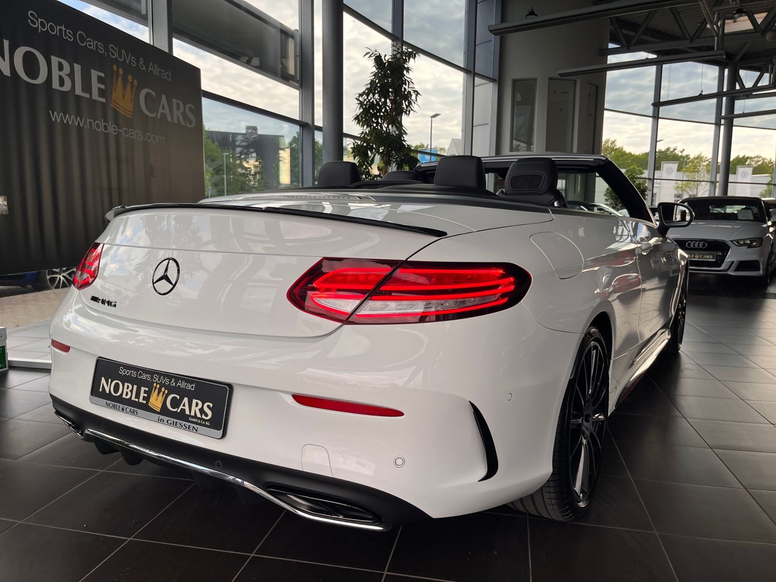 Fahrzeugabbildung Mercedes-Benz C 200 Cabrio AMG Line LED NAV RFK SHZ ALU