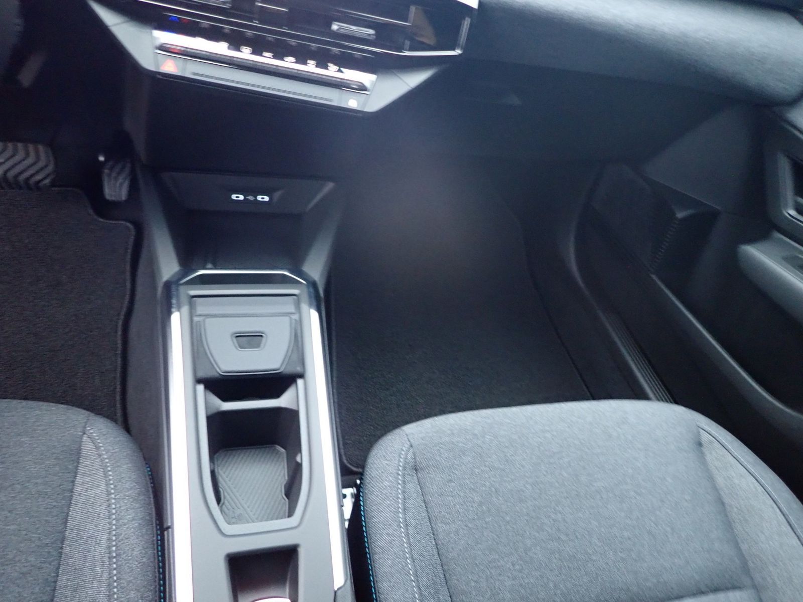 Fahrzeugabbildung Renault Clio Evolution Full Hybrid E-Tech 160