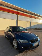 BMW 335i Coupé (E92) mit DKG in Le-Mans-Bl... - BMW 335 aus 2011: 335d