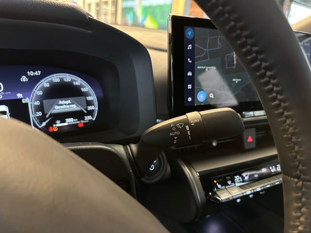 Toyota C-HR Hybrid FWD 2,0 L Black&White