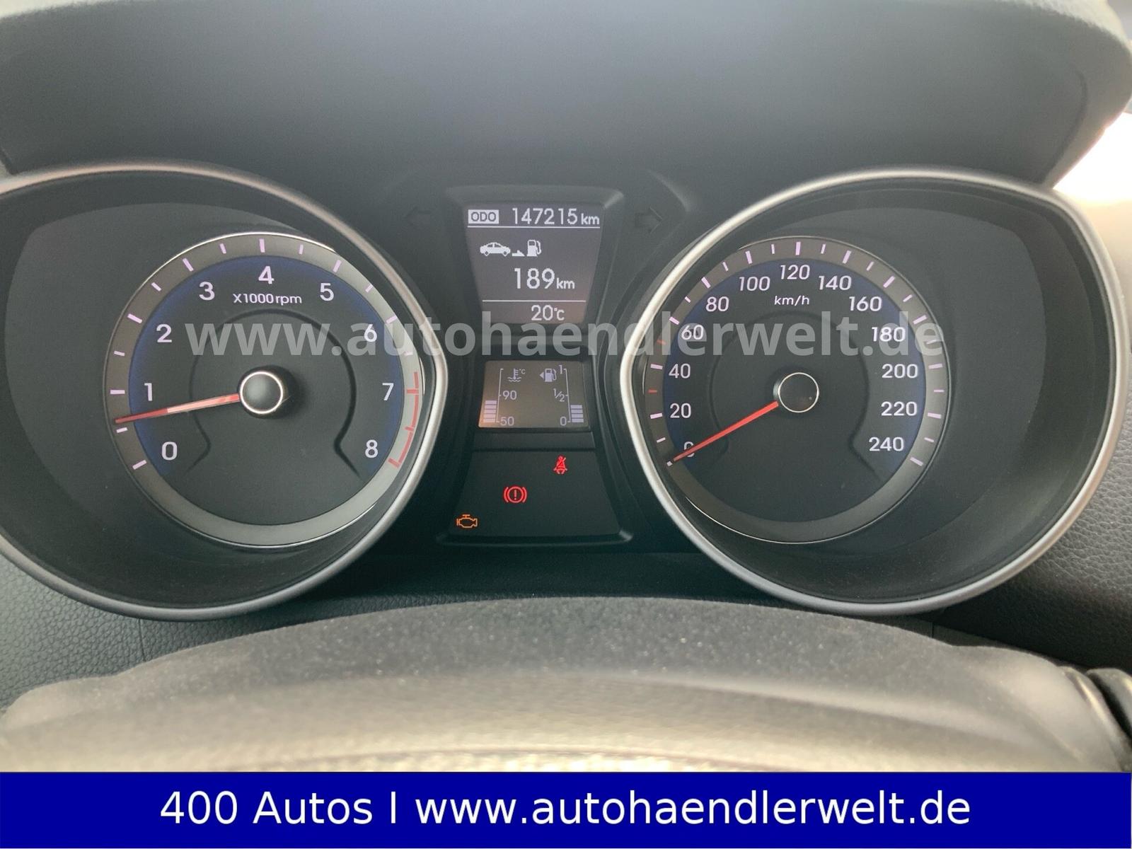 Hyundai i30 2015 — photo 10