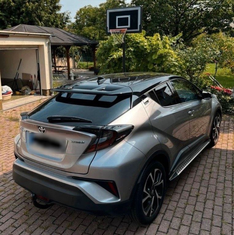Image of Toyota C-HR