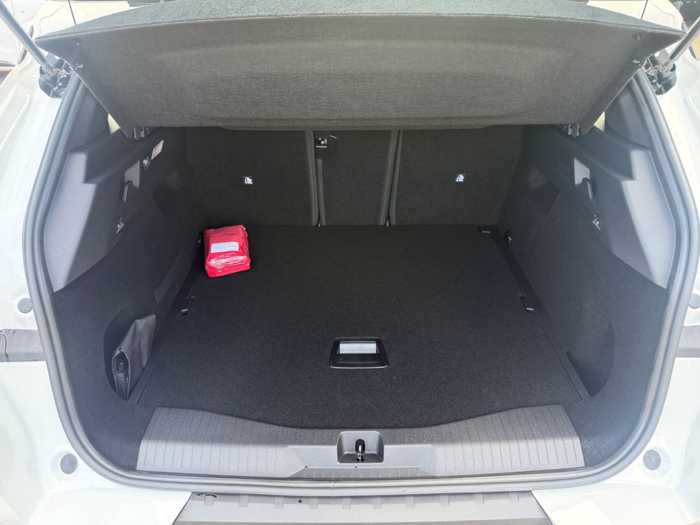 Fahrzeugabbildung Opel Grandland 1.2 Edition SHZ+LHZ+Kamera+Allwetter