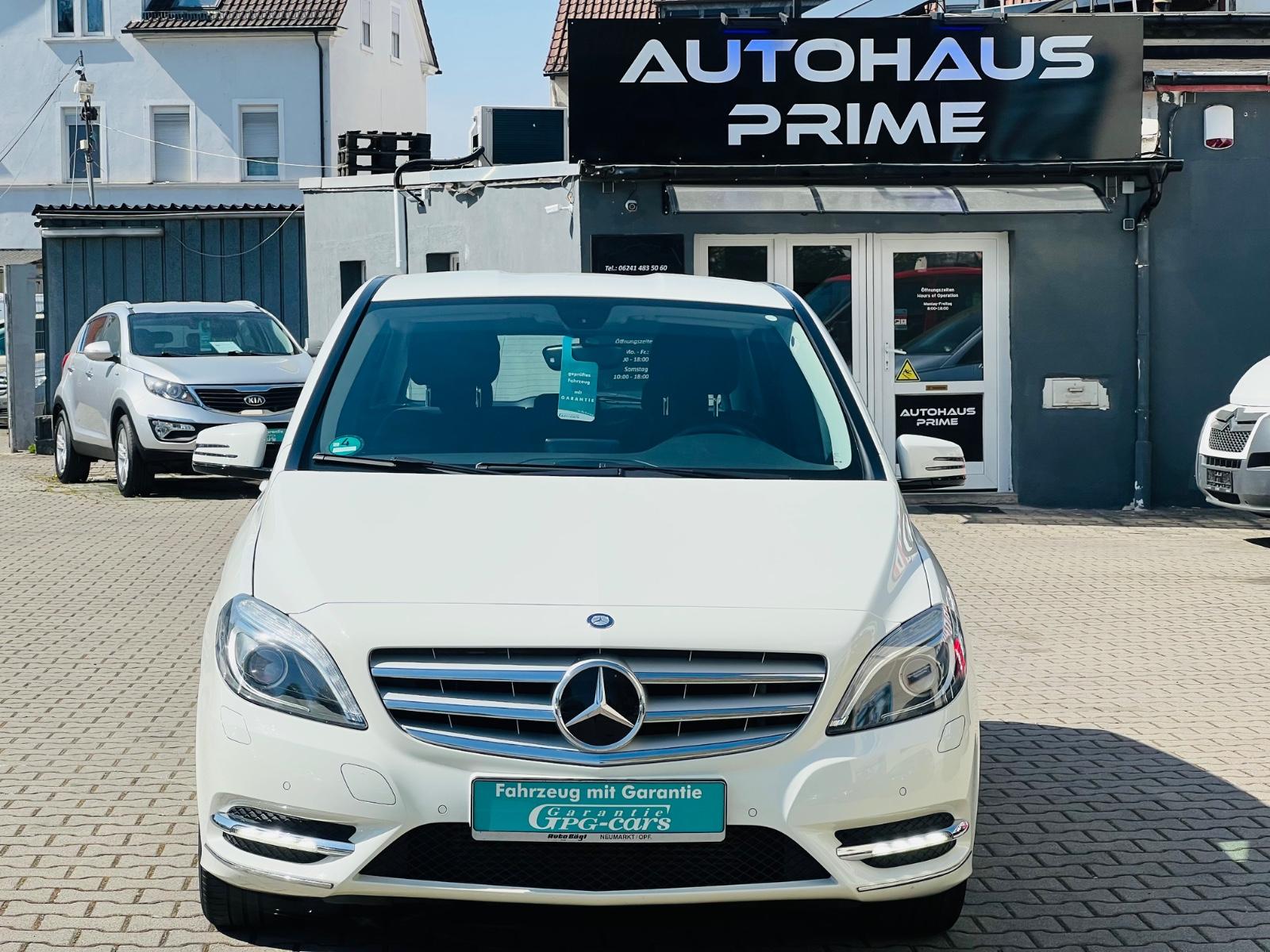 Mercedes-Benz B 180 CDI+2.HAND+AHK+PDC+Bi-Xenon+NAVI+SHZ+SH+