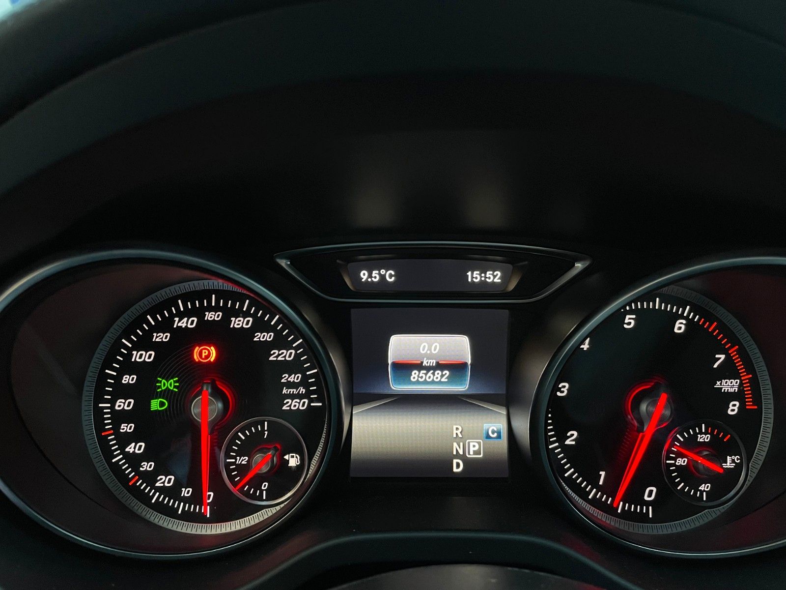 Fahrzeugabbildung Mercedes-Benz CLA 200 AMG Navi+SHZ+Klima+PDC+LED