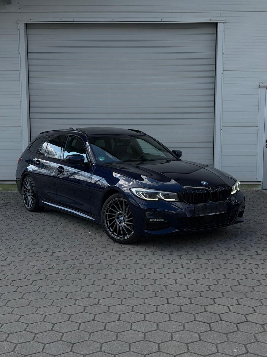 BMW 320 d M Sport Laser Pano HUD DrivingAssProf Hifi
