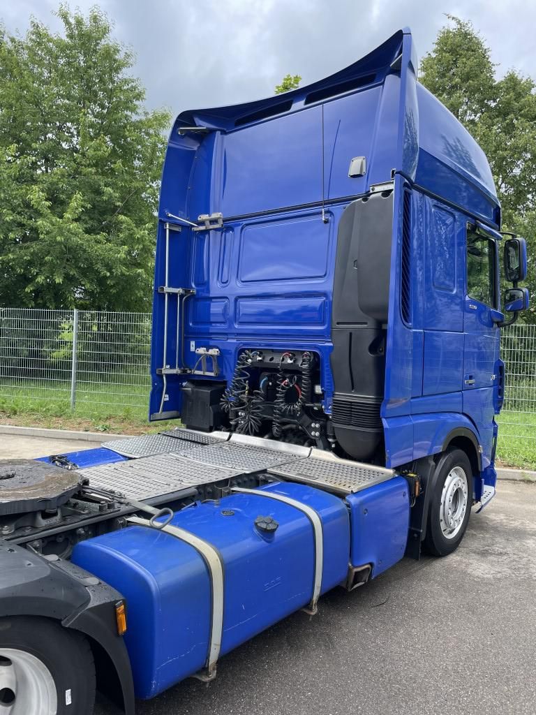 Fahrzeugabbildung DAF FT XF 530 SSC LD