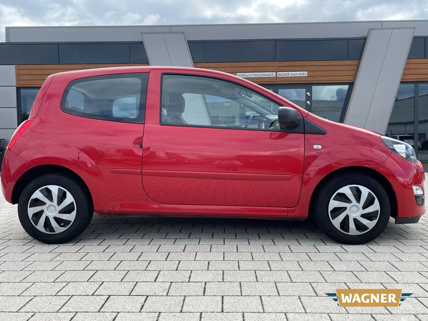 Fahrzeugabbildung Renault Twingo Expression 1.2 16V Ölwechsel neu