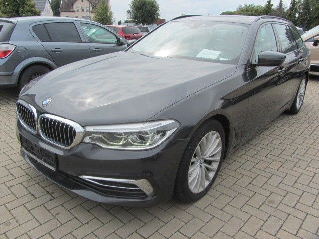 BMW 540 540d xDrive Touring A Luxury Line