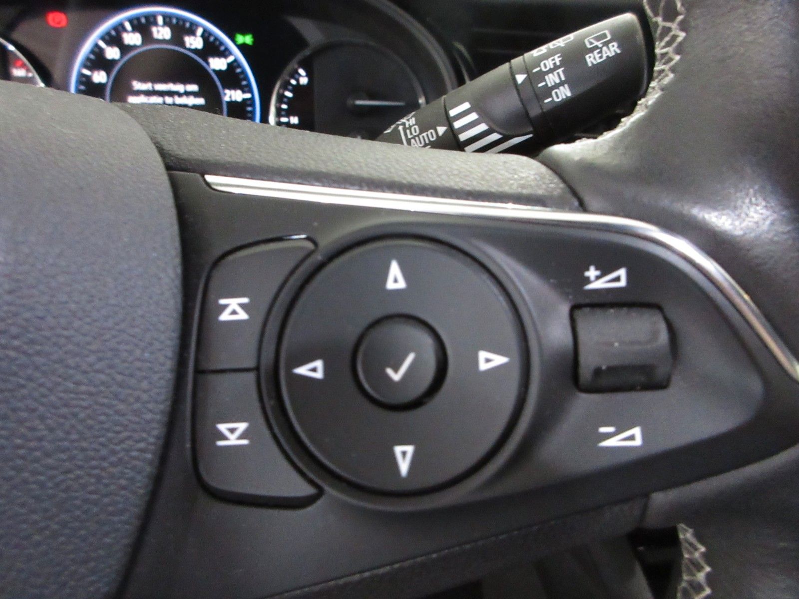 Fahrzeugabbildung Opel Insignia B ST 2.0D B.Elegance LED/SHZ/LHZ/R´CAM