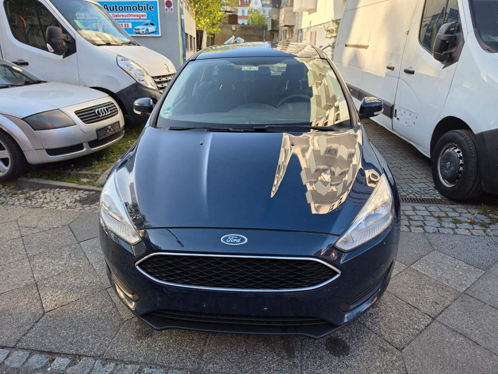 Ford Focus Turnier Ambiente/TÜV NEU/Garantie24