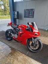 Ducati Panigale V2  *Service/Reifen NEU* - Offers matching your search criteria