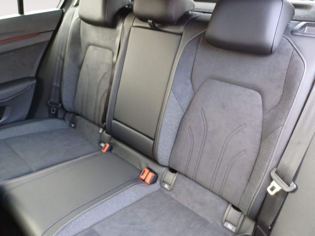 Fahrzeugabbildung Volkswagen Golf 1.5 TSI OPF Life LED Plus, Shzg, Climatroni