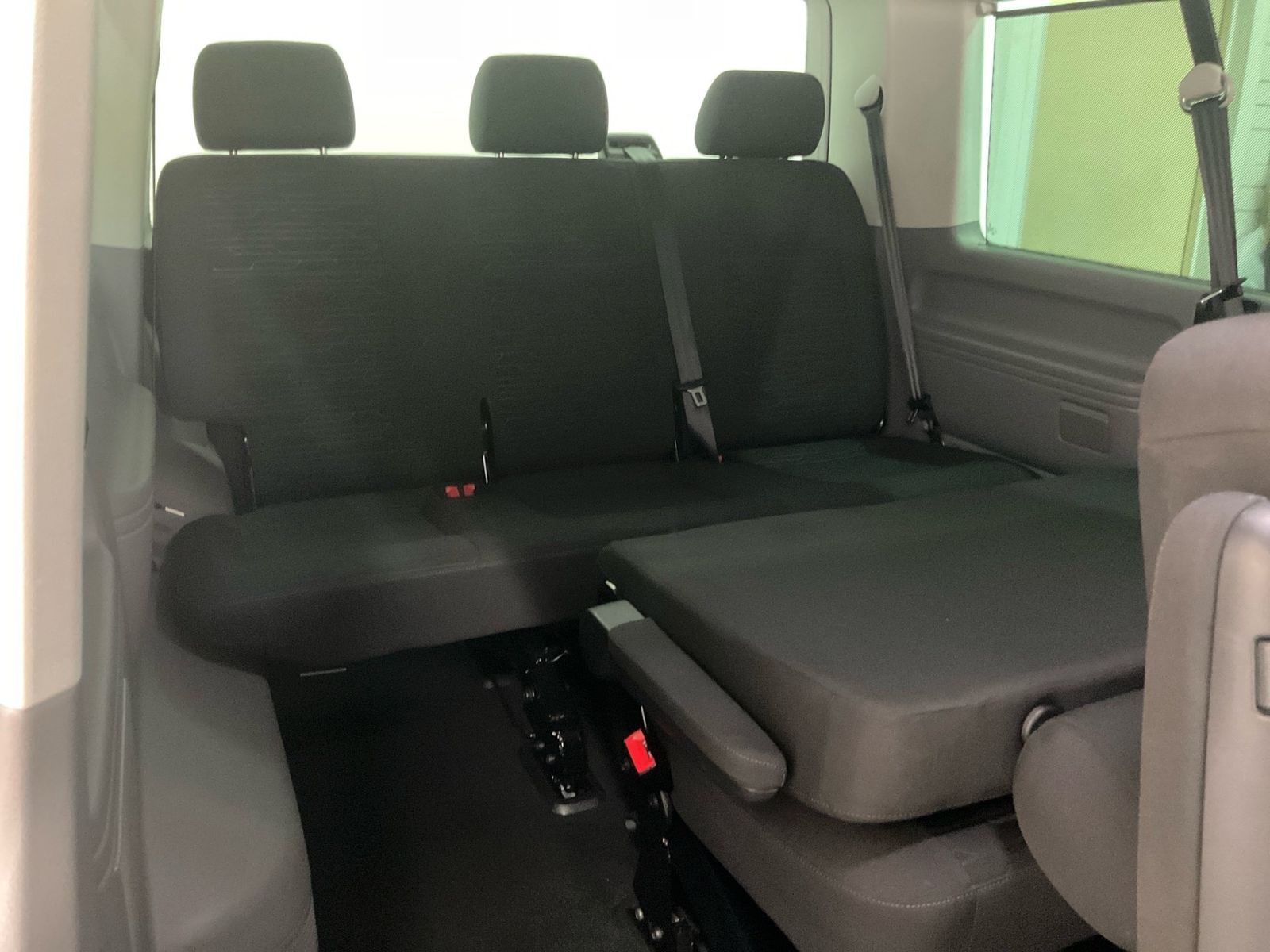 Volkswagen T6 Caravelle - Bild 18