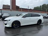 Peugeot 508 SW Hybrid4 360 PSE*360K*NETTO*1HAND - Peugeot 508 mit Hybrid-Antrieb