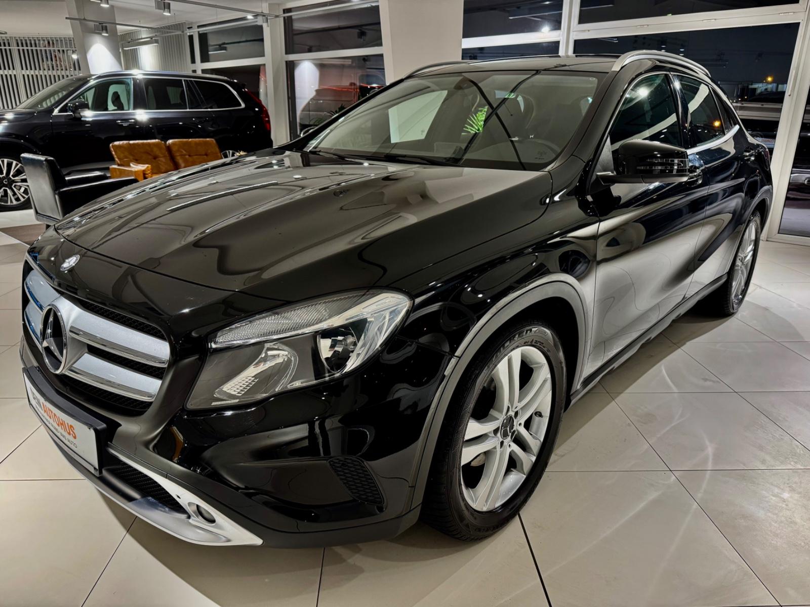 Mercedes-Benz GLA 200 CDI / Navi/Automatik/R-Kamera/Tüv neu