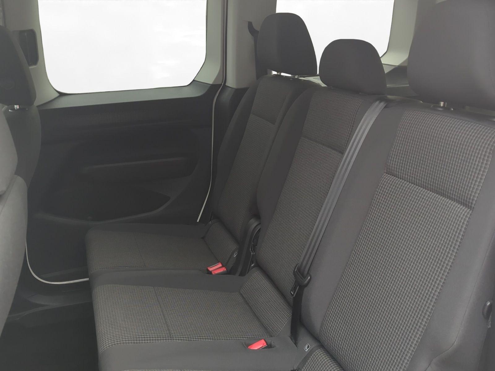 Volkswagen 1.5 TSI Caddy PDC