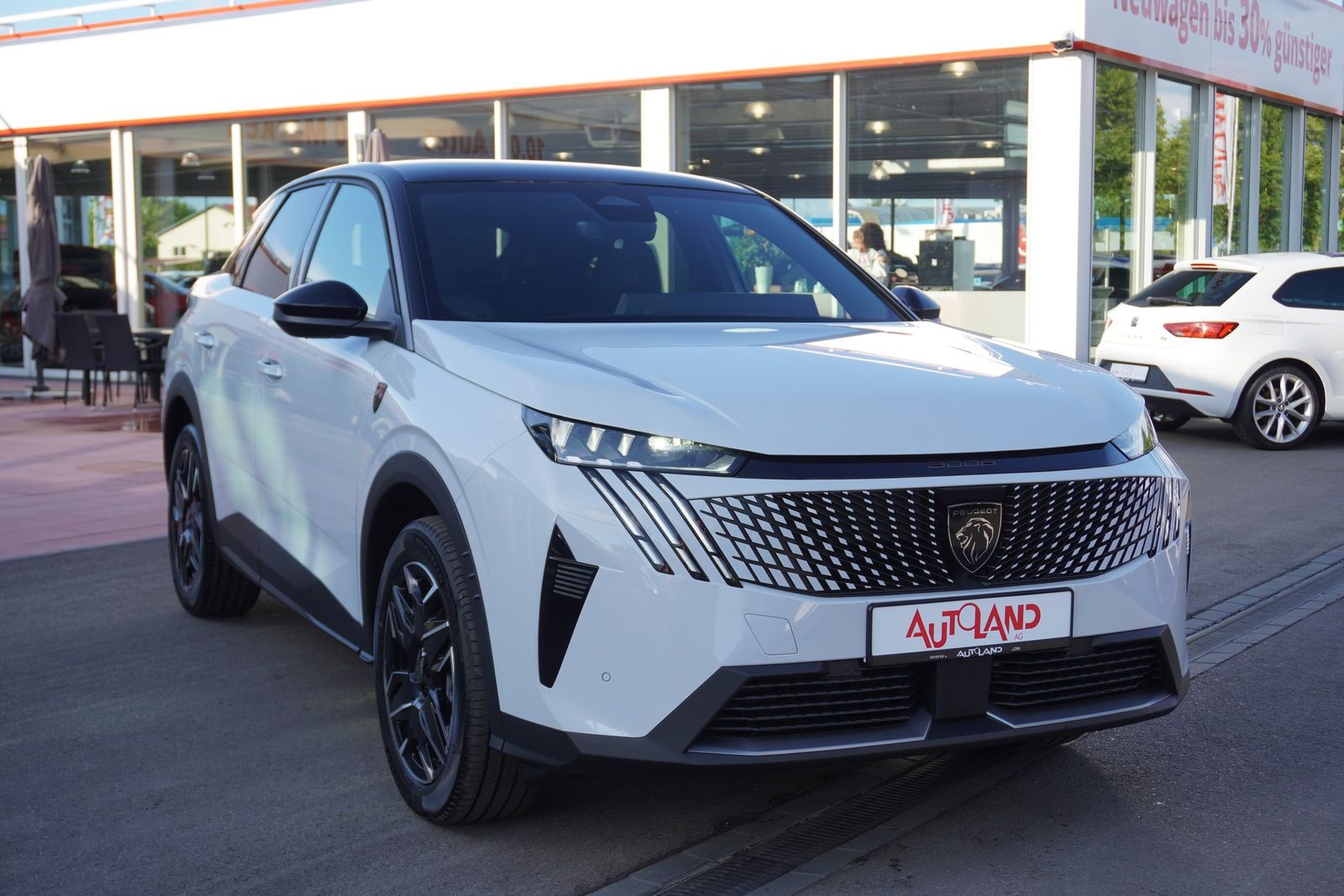 Peugeot 3008 GT 1.2 Hybrid 145 Aut. Matrix ACC Navi AHK imagem 3
