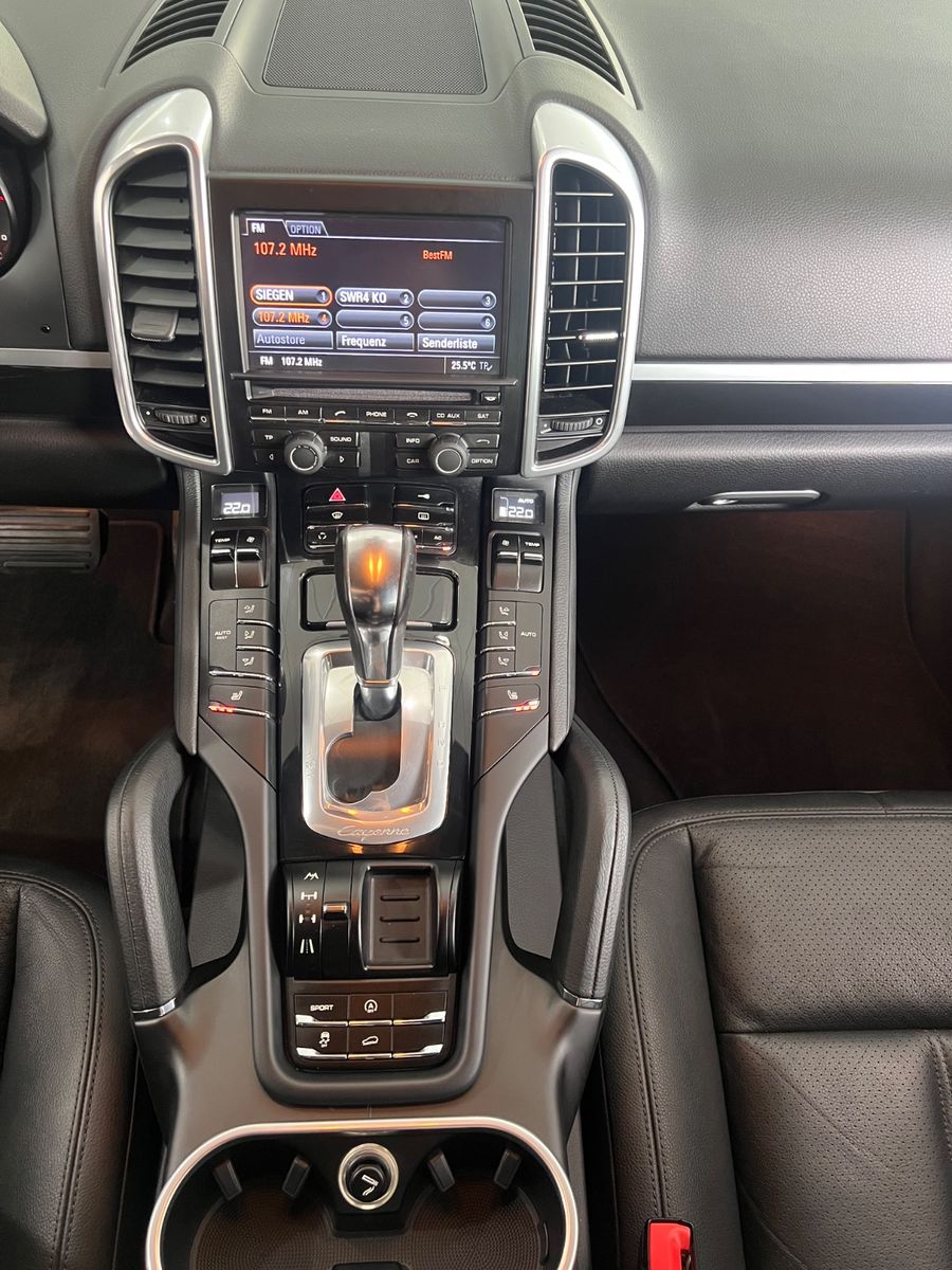Fahrzeugabbildung Porsche Cayenne Diesel * 1.HAND *SCHECKHEFT BEI PORSCHE*